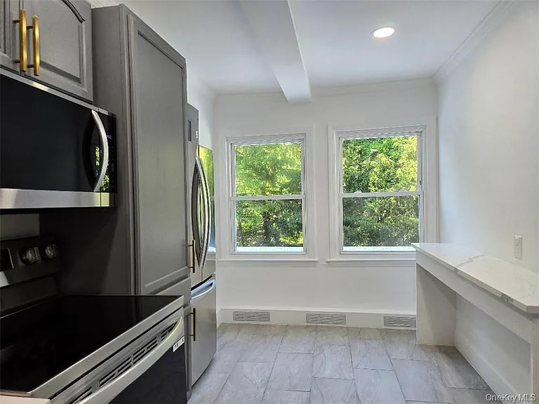 3074 Lexington Ave #2 — Photo 22