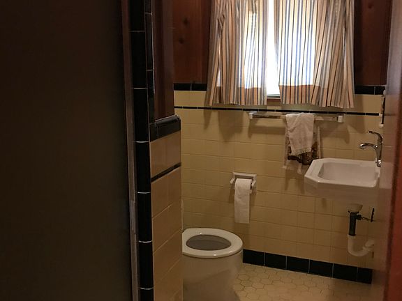 4th image of 2507 Tupelo St