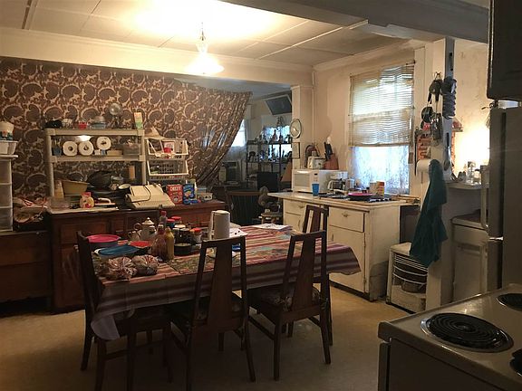 4th image of 81-224 Warren St