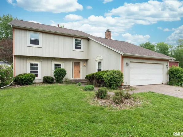 2824 E 39th St, Davenport, IA 52807