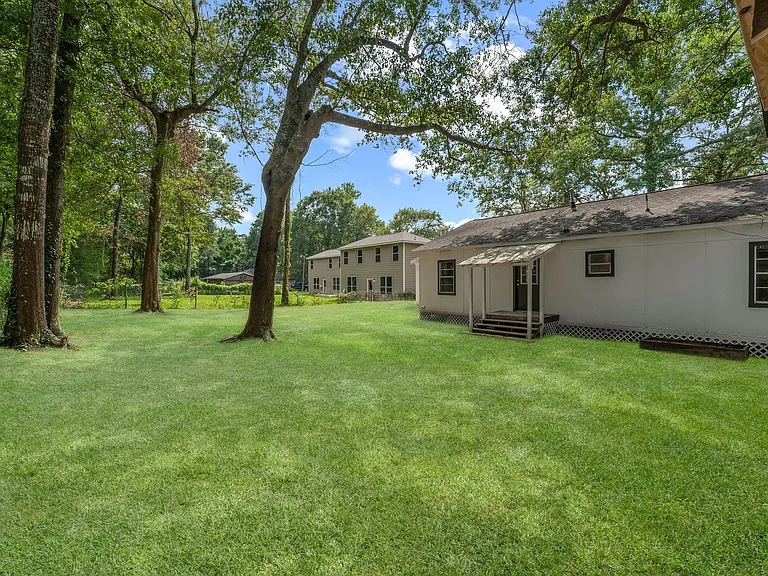 601 Dogwood Trl — Photo 34