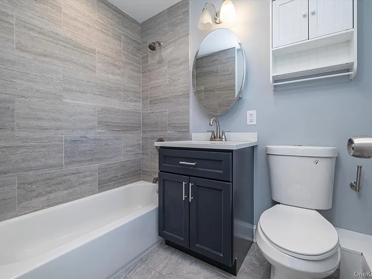121 Raymond St #1 — Photo 12