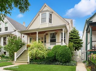 2132 W Summerdale Ave, Chicago, IL 60625