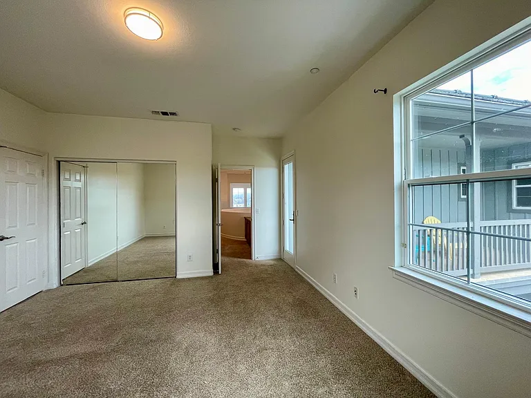 2133 Twain Ave — Photo 23