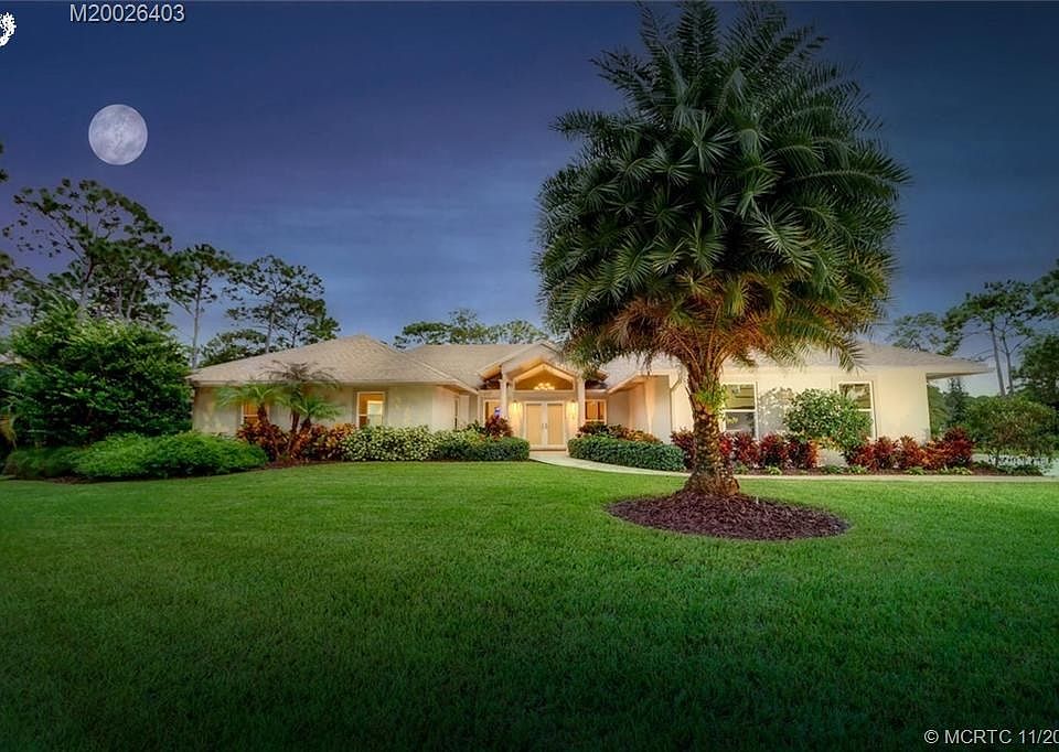 1st image of 2966 NE Acacia Ln