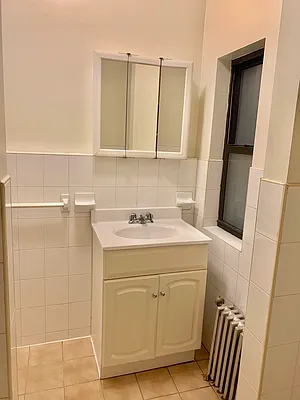 Rented by Oxford Property Group | media 9