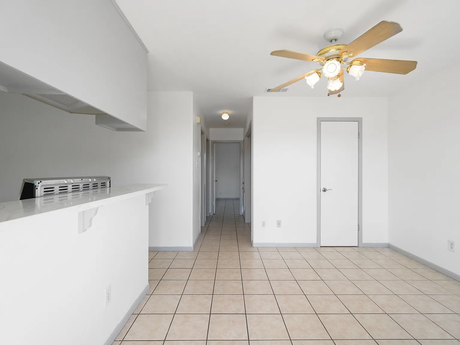 310 Easy St — Photo 2