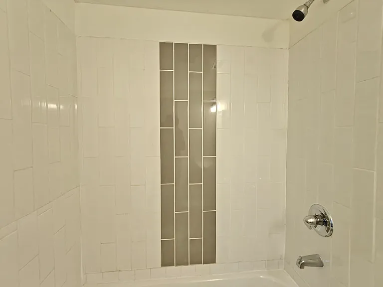 1422 W Girard Ave #33 — Photo 6