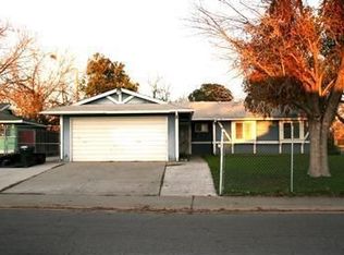 6857 Peck Dr, Sacramento, CA 95828