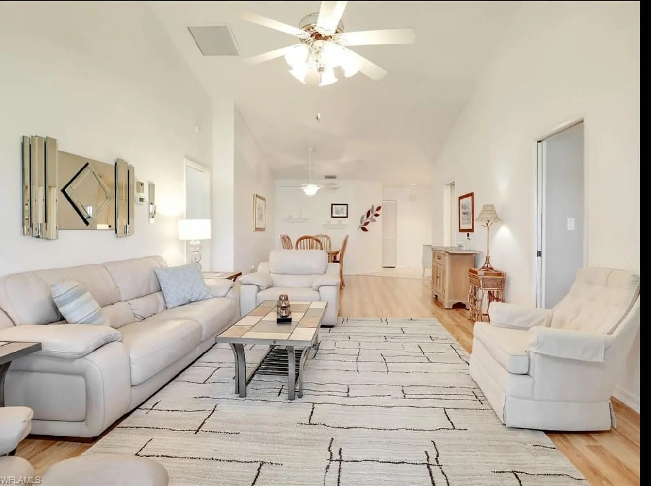 3 bed, 1699 sqft, $2,490 — Photo 4