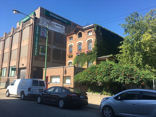 Building Photo 4