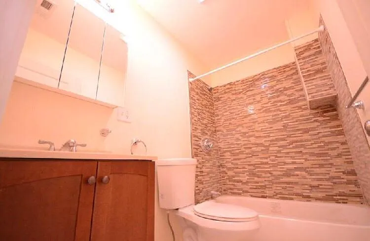 514 Sumner St #5 — Photo 6