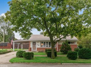 8239 N Ozark Ave, Niles, IL 60714