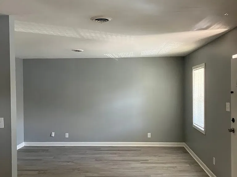 2063 Vineville Ave — Photo 3