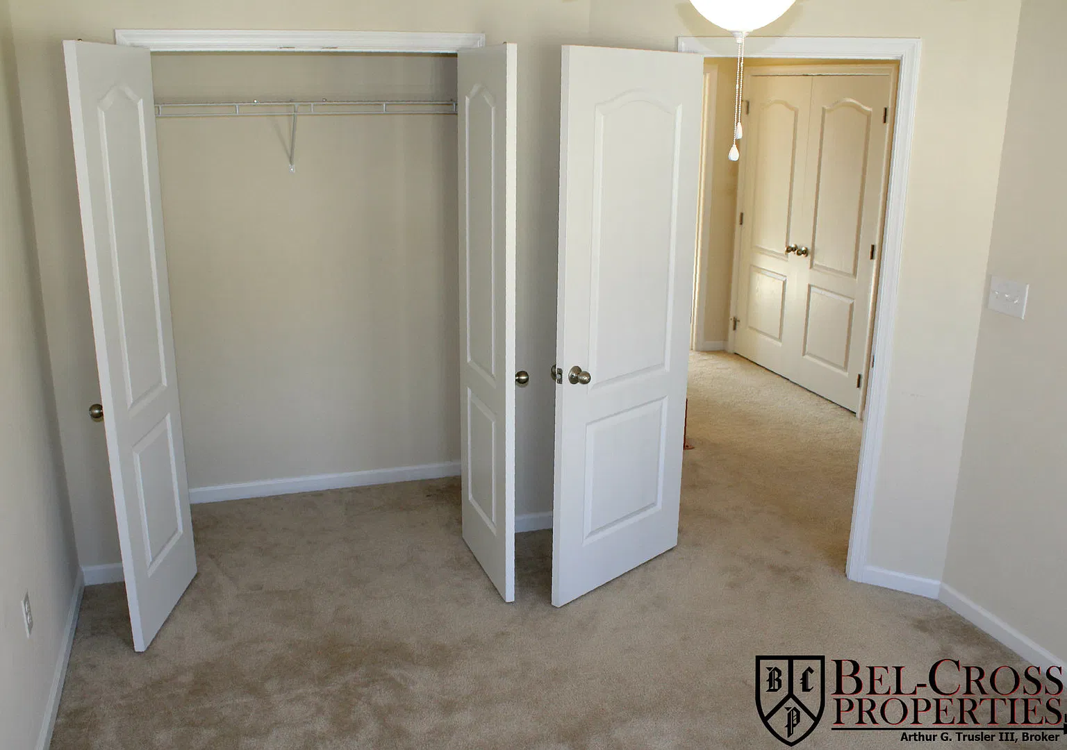 3 bed/2.5 bath Townhouse in Suncrest Village- Available 06/02/2027 — Photo 4