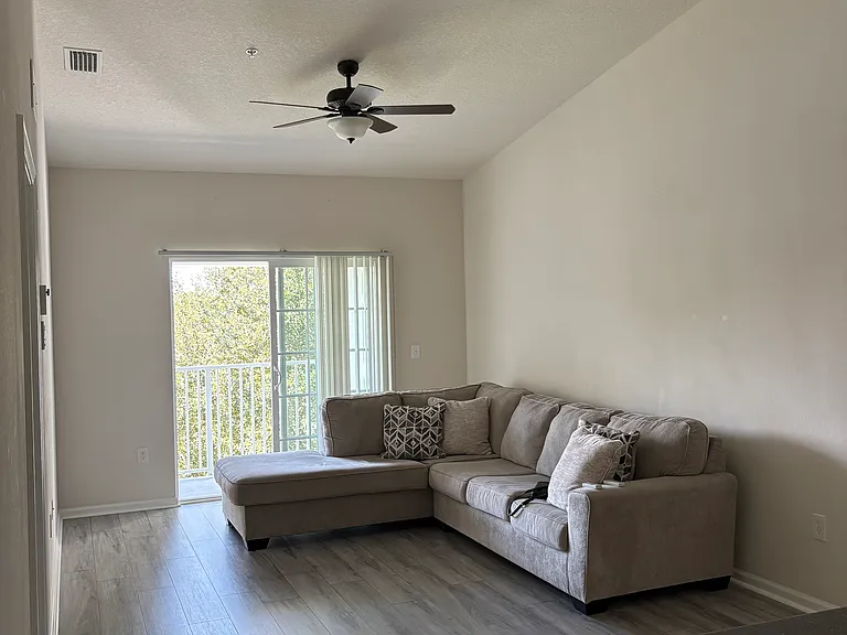 4920 Key Lime Dr #306 — Photo 2