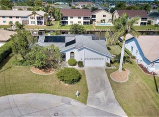 4903 SW 11th Pl, Cape Coral, FL 33914