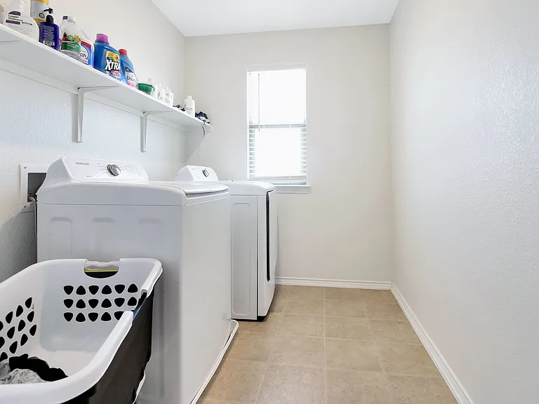 668 Bailey Park Dr — Photo 20