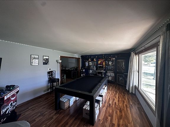 5th image of 8718 Burton Rd