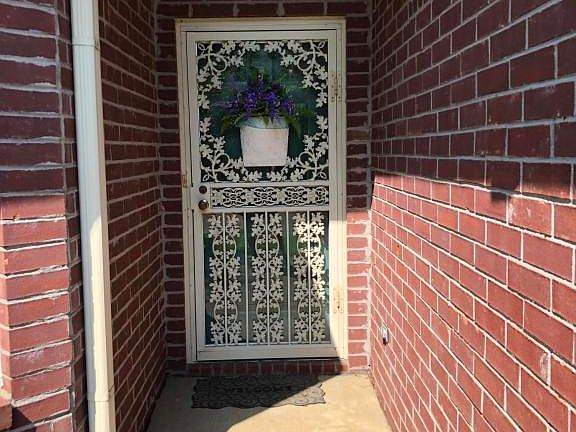 2nd image of 5877 Steffani Dr