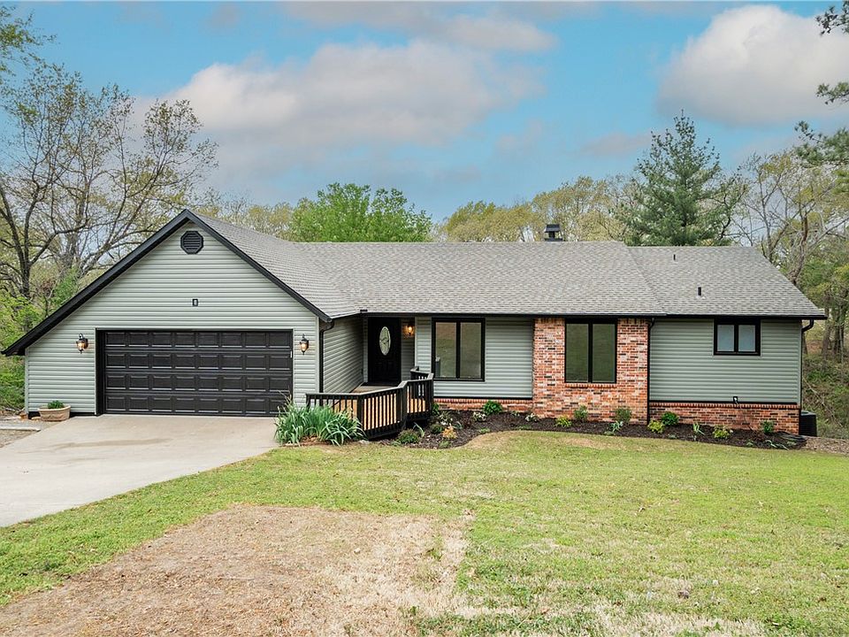 1st image of 12 Dunedin Ln