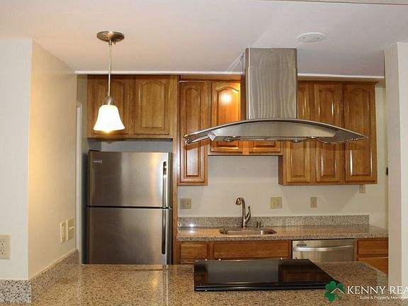 3rd image of 55 El Camino Real APT 303