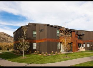 355 W Deloney Ave APT B-1, Jackson, WY 83001