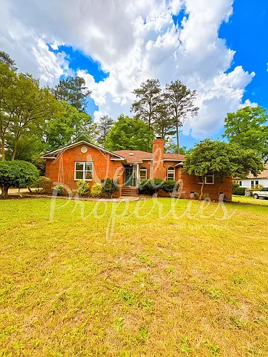 1429 Adella St Photo 1