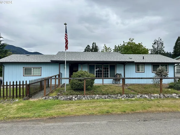 76358 Klohn Rd, Oakridge, OR 97463