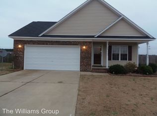 239 Gable Dr, Raeford, NC 28376