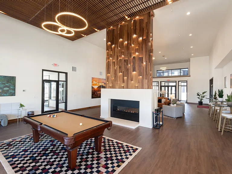 Zimmerman Luxury Apartments — Photo 36