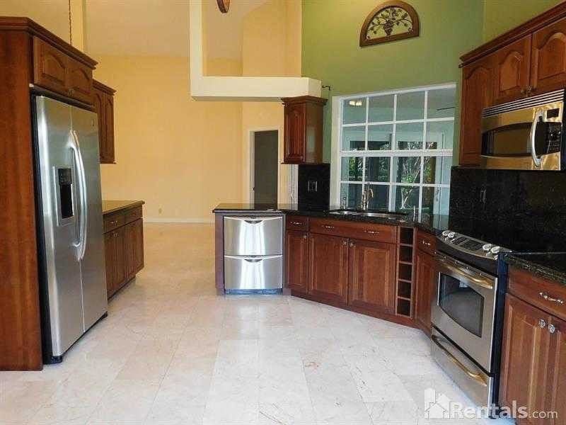 1st image of 5333 Pine Cir