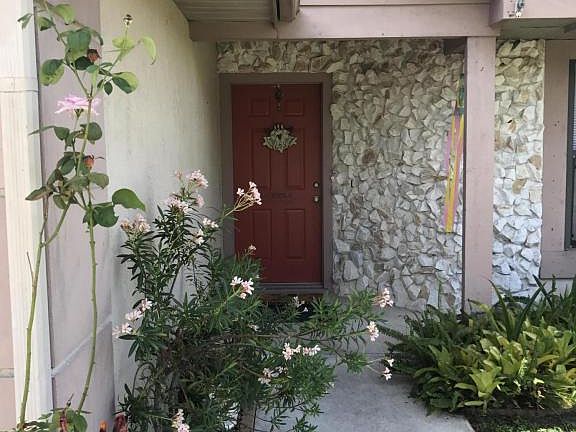 2nd image of 710 SW Alton Cir