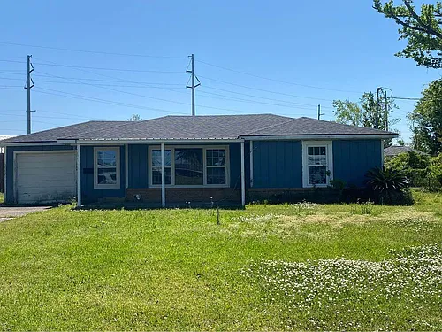 1306 Continental Blvd Photo 1