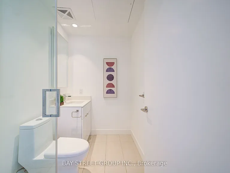 7 Grenville St #3211 — Photo 5