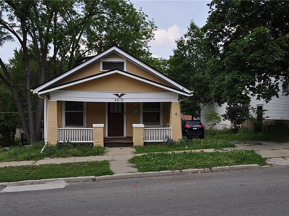 2nd image of 2919 Jules St