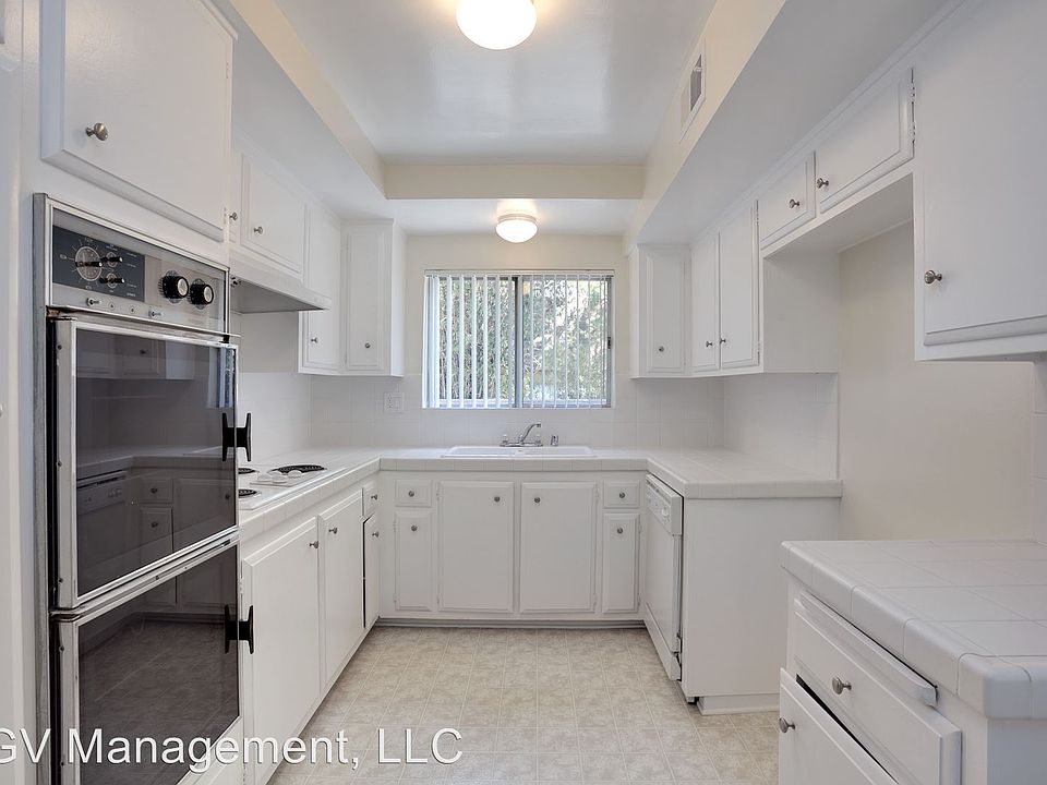 1st image of 420 Fairview Ave APT 104