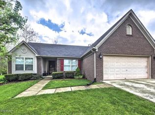 205 Woodland Lakes Dr, La Grange, KY 40031