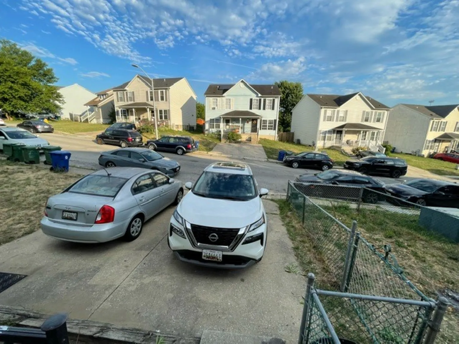 3 bed, 1.5 bath, 1080 sqft, $2,199 — Photo 2