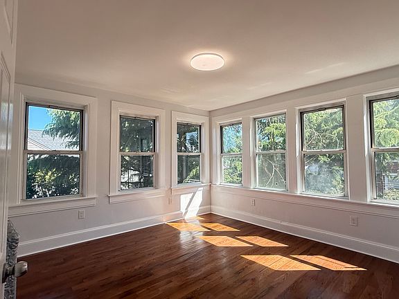 3rd image of 197 Heberton Ave Floor 2