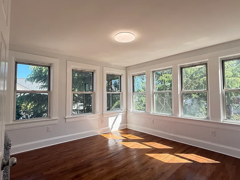 197 Heberton Ave #2 — Photo 3