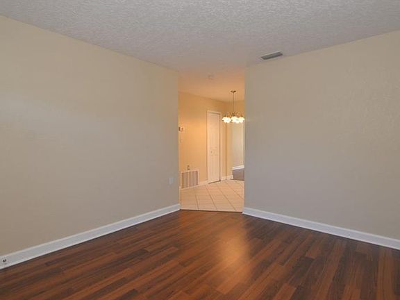 4th image of 4408 Malibu St