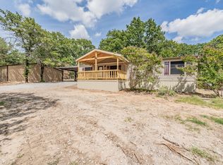 151 New Hope Ct, Boyd, TX 76023