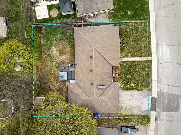 3rd image of 73 Rue Brady