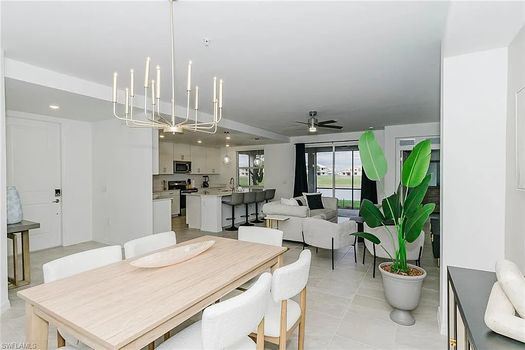 3 bed, 2.0 bath, 1741 sqft, $7,295 — Photo 3