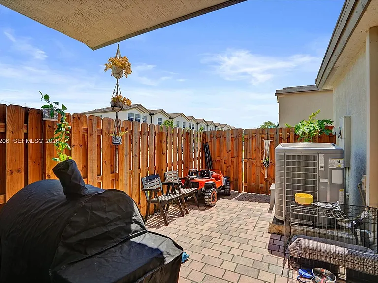 24280 SW 128th Ave — Photo 23