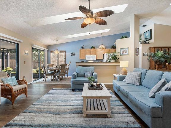 3rd image of 207 Jemond Ct