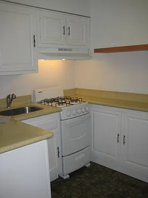 Rented by Magnone Real Estate | media 12