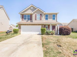 212 Burr Dr, Byron, GA 31008