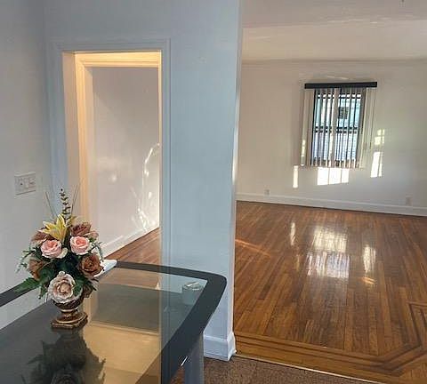 2nd image of 11715 200th St Floor 1